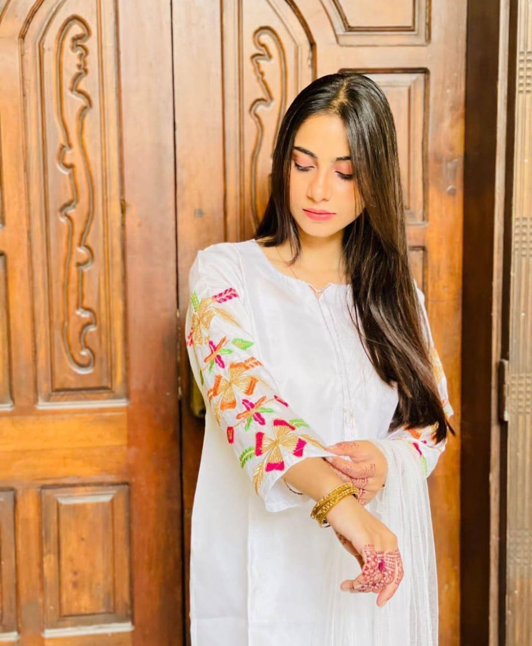 Elrgant White Katan Embroidered Suit - 3 Pcs set