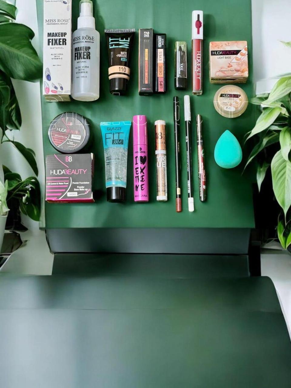 15 in 1 makeup deal free delivery